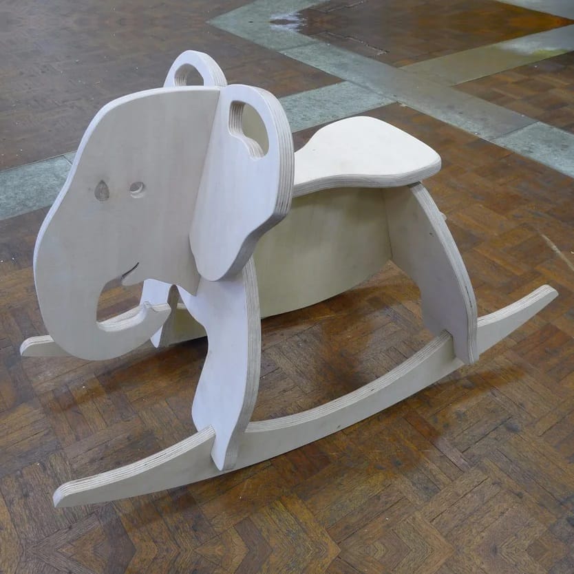 Colección de sillas y sillones mecedores para CNC – Diseños funcionales en madera - Imagen 10