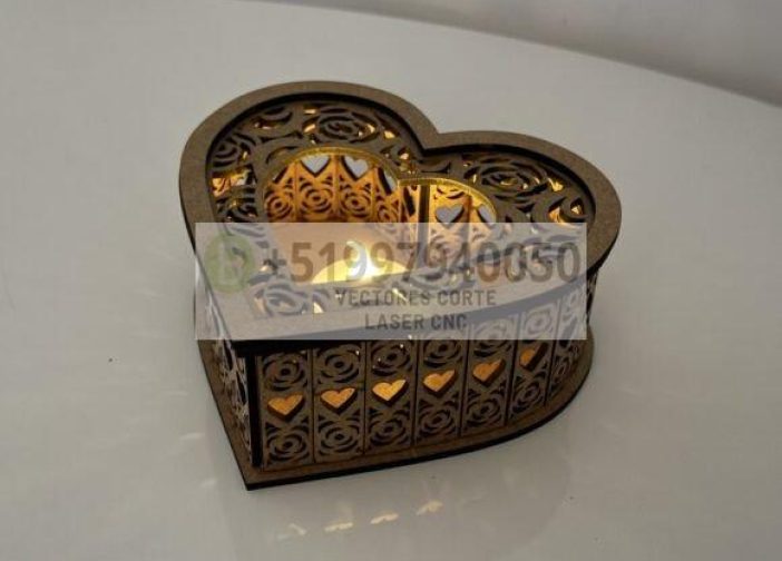 Candelabro con forma de corazón para regalar en San Valentín