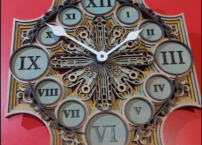 Horloge multi 6 couches Whax.ia