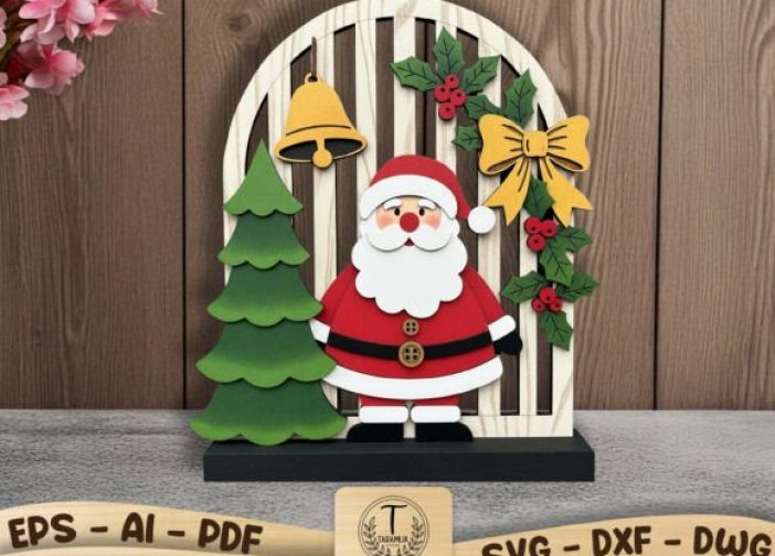 Papá Noel y árbol en capas
